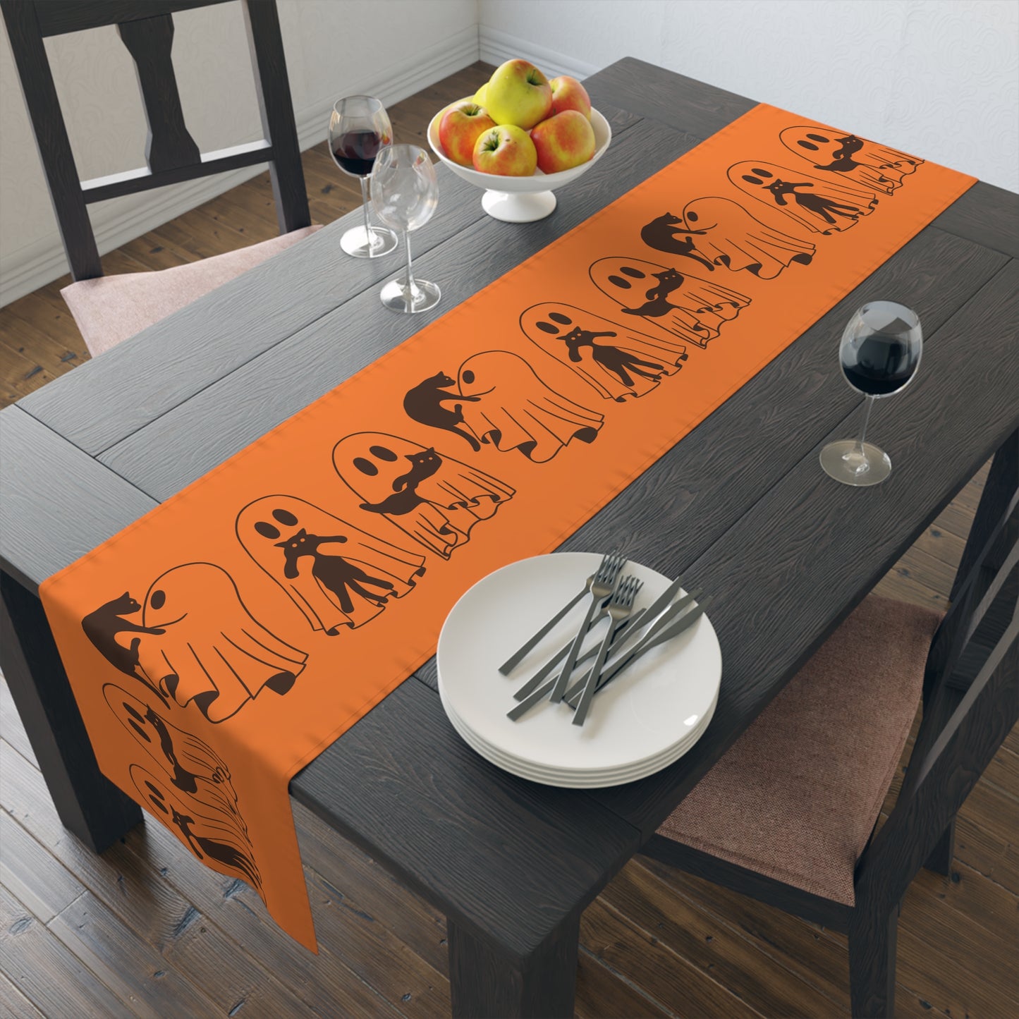 Table Runner | Because even your table deserves a little boo-tiful style.
