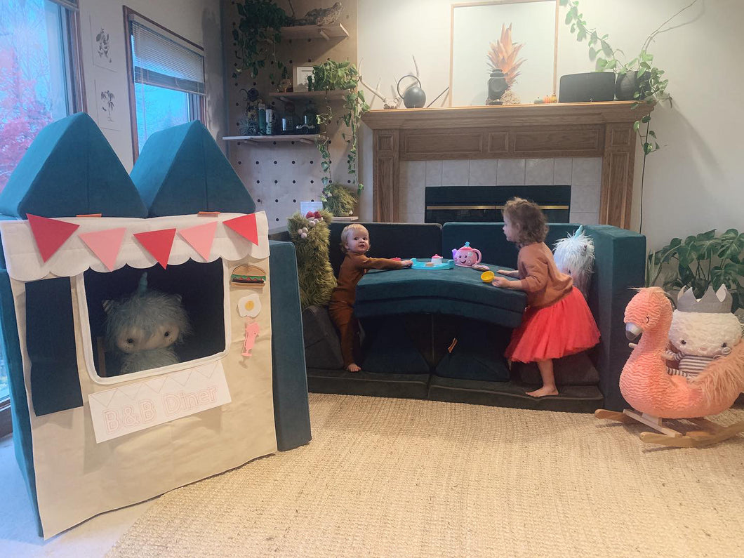 B&B Diner Play Kit (Stand Sold Separately)