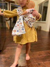Load image into Gallery viewer, Ring Sling for Pretend Play
